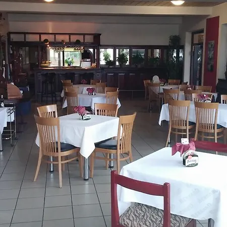 فندق Rozvoj 3*