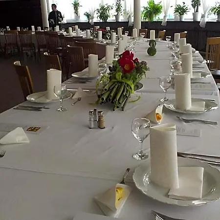 Otel Rozvoj 3*