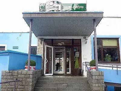 洛斯沃维酒店 3* 克拉托维